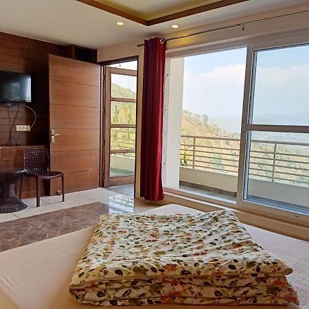 Vila Pine Peak Kasauli Exteriér fotografie