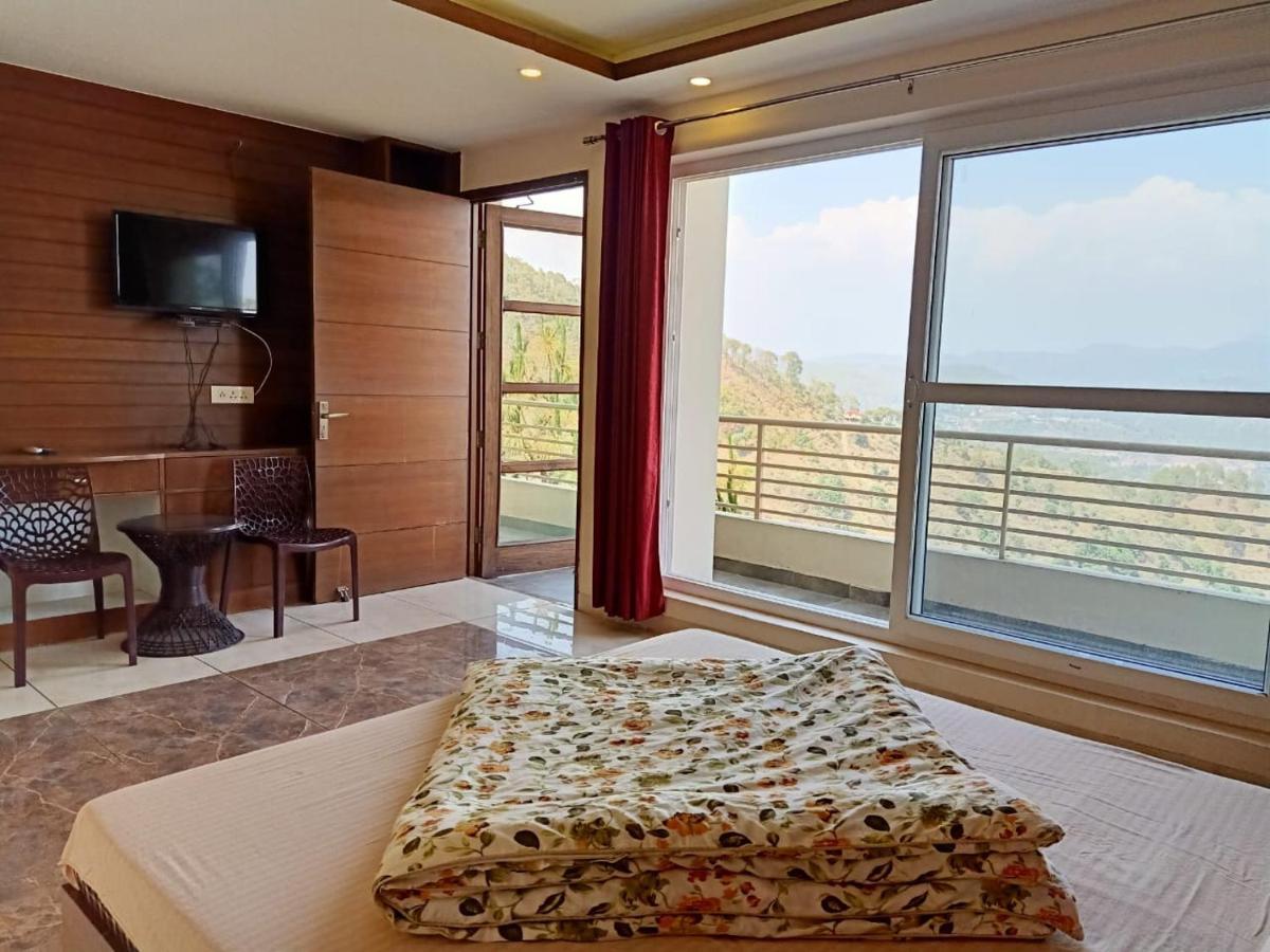 Vila Pine Peak Kasauli Exteriér fotografie