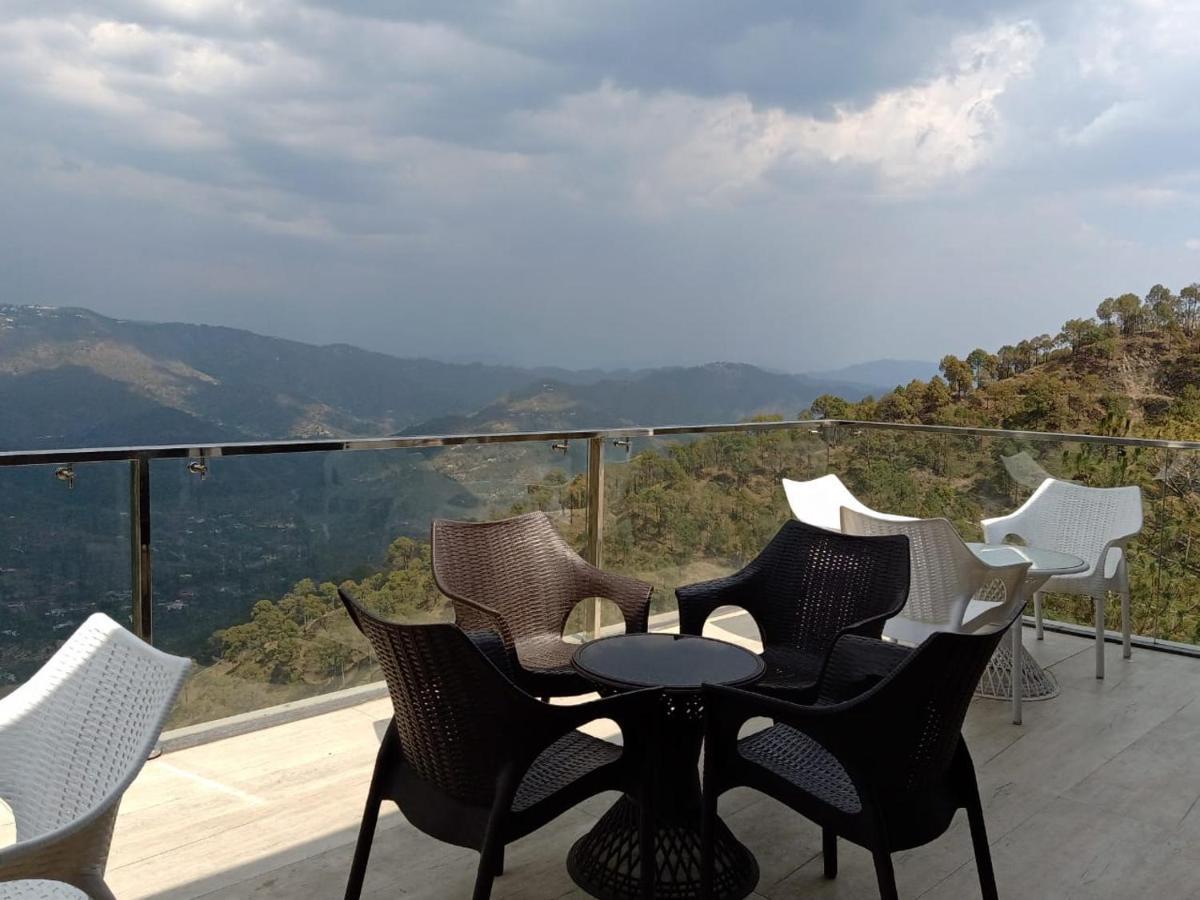 Vila Pine Peak Kasauli Exteriér fotografie