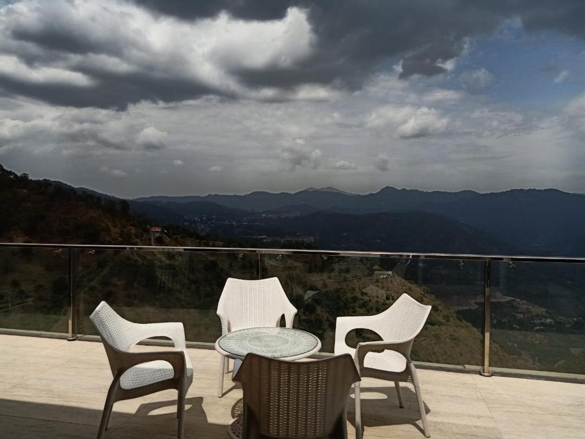 Vila Pine Peak Kasauli Exteriér fotografie