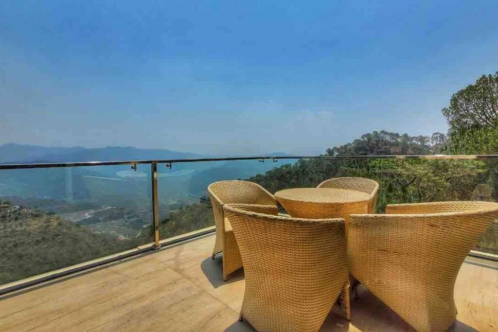Vila Pine Peak Kasauli Exteriér fotografie