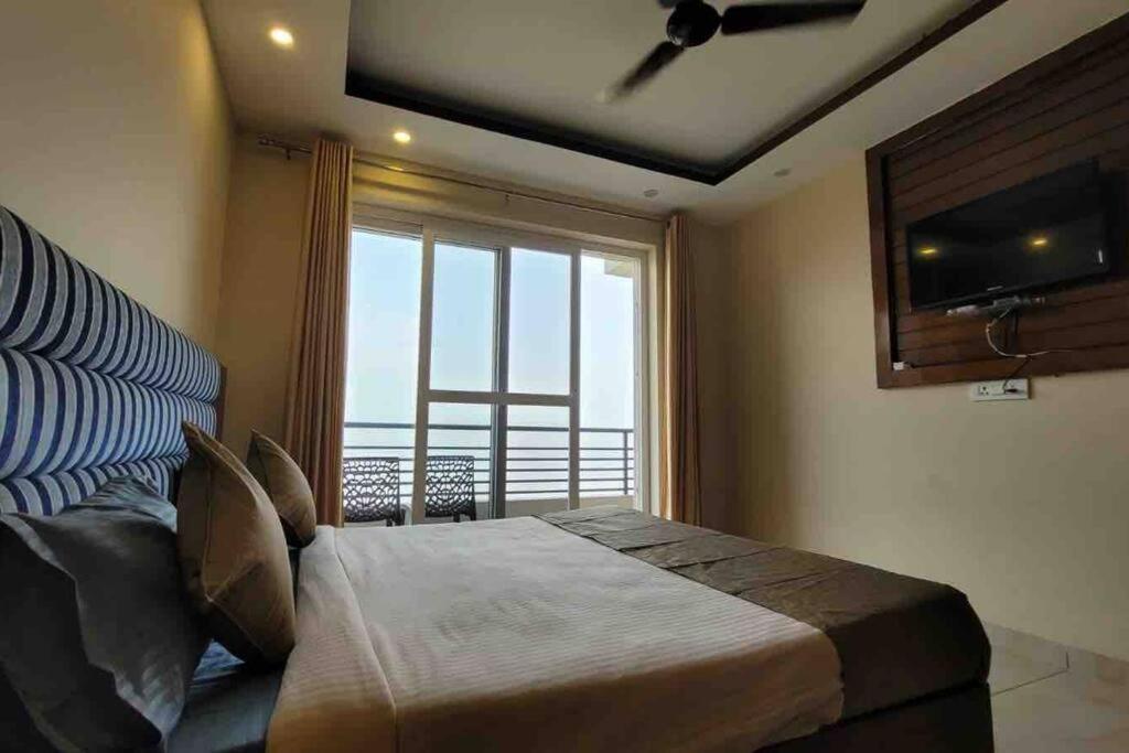 Vila Pine Peak Kasauli Exteriér fotografie